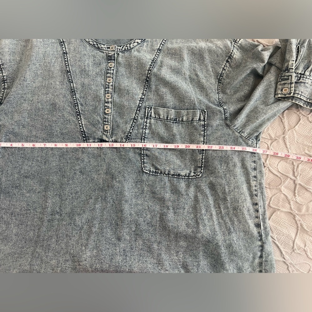 Pilcro Anthropologie Women XL Light Denim ½ Button-Up ½ Sleeve Shirt (0655) - Picture 10 of 12